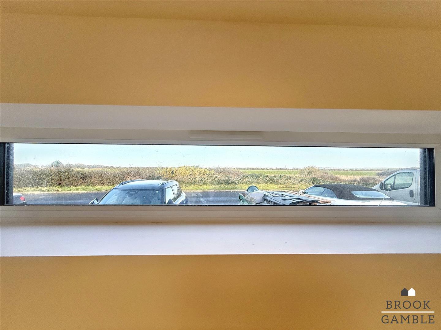 1 Bedroom Apartment. 400 Coast Road in Pevensey,  18